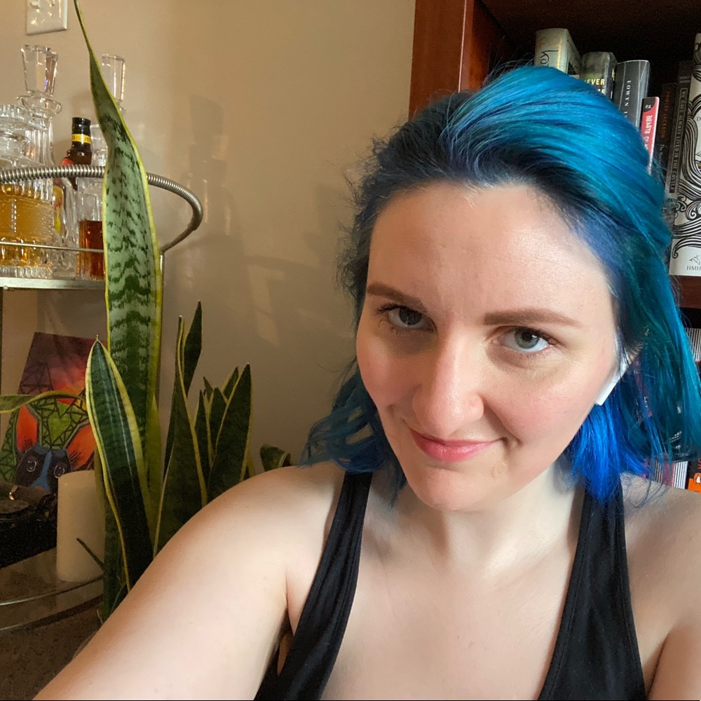 Meet your Posher, Elizabeth